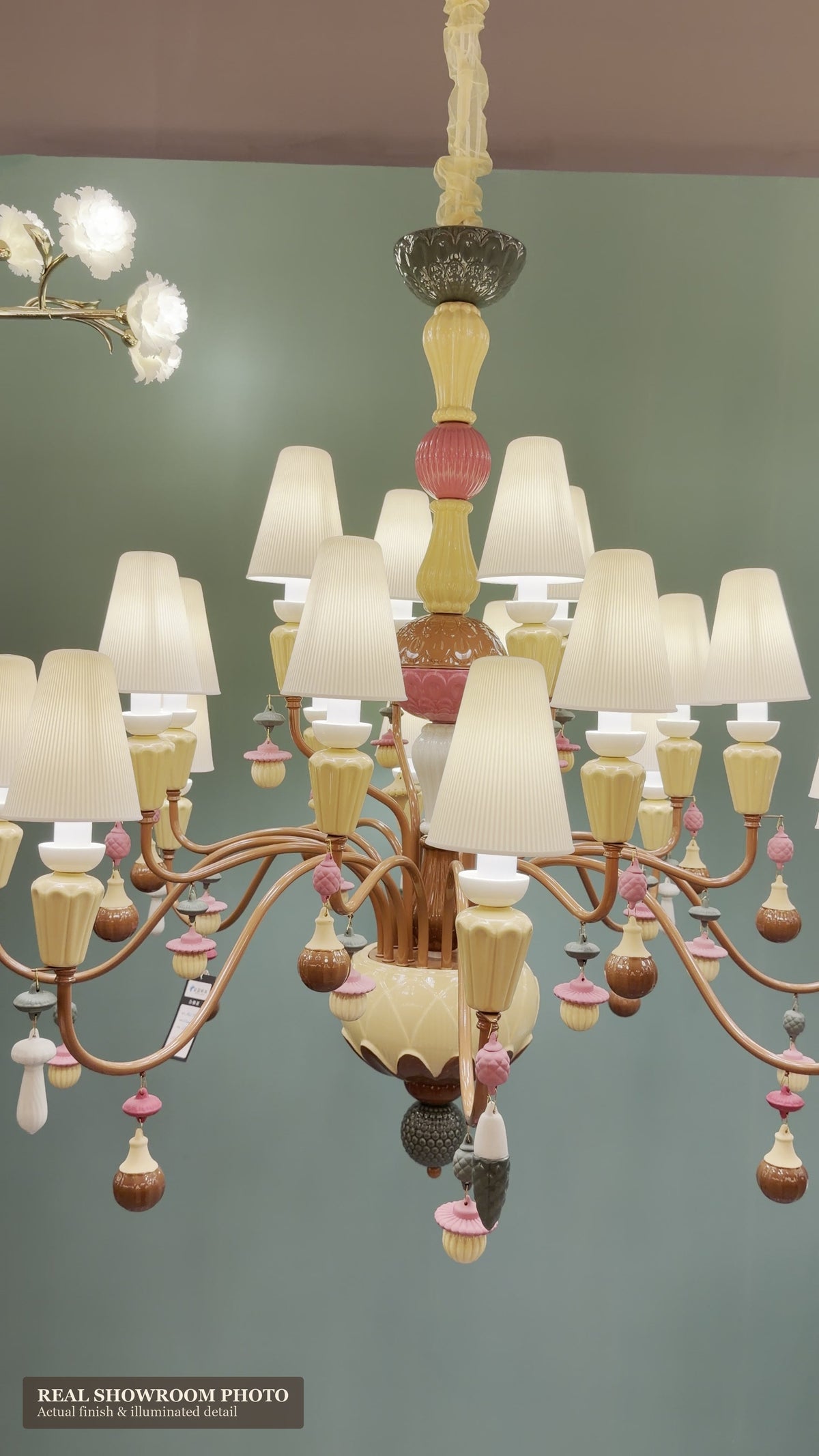 
Mirevelle Multicolor Statement Ivy & Seed Chandelier